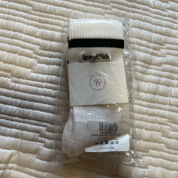 Sporty & Rich Serif Logo Socks in White/Forest - Picture 3 of 4